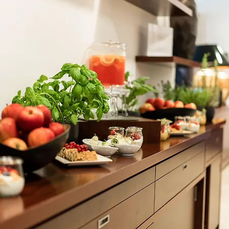 Hotel Vier Jahreszeiten Starnberg