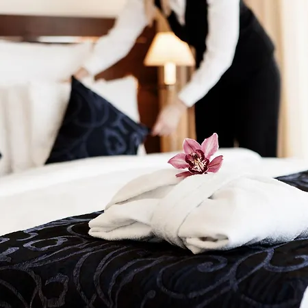 Hotel Vier Jahreszeiten Starnberg